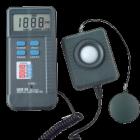 DE-3351  數(shù)字照度計(jì)。顯示:3 1/2 數(shù)字LCD顯示,最大值1999。光度計(jì)范圍:400～700。光譜響應(yīng)中心波長(zhǎng):550。測(cè)量范圍:200/2000/20000/200000LUX。量程:0.1～19990 LUX 0.01～1999 FC



