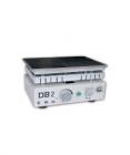 DB-2，不銹鋼調(diào)溫電熱板,廣泛應(yīng)用于樣品的烘焙、干燥和作其它溫度試驗(yàn).加熱器采用澆鑄造成型工藝制作，高溫狀態(tài)不變形。面板選材不銹鋼，有優(yōu)越的抗腐蝕性能。加熱功率:500W.加熱面積:0.066m2.工作臺(tái)面厚度:8 mm







