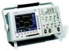 數(shù)字熒光示波器 TDS3052B  帶寬：500MHz；通道：2；取樣速率：5GS/s；記錄長(zhǎng)度：10K樣點(diǎn)；全VGA 彩色LCD；25 種自動(dòng)測(cè)量功能；標(biāo)準(zhǔn)配備FFT