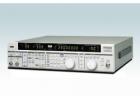 KSG4310是覆蓋頻率范圍10kHz?280MHz的FM／AM立體聲標(biāo)準(zhǔn)信號(hào)發(fā)生器。 將280MHz信號(hào)發(fā)生器、FM立體聲調(diào)制器、AM立體聲調(diào)制器、AF振蕩器收納一個(gè)單元中. 標(biāo)準(zhǔn)配備有電子衰減器. 
 